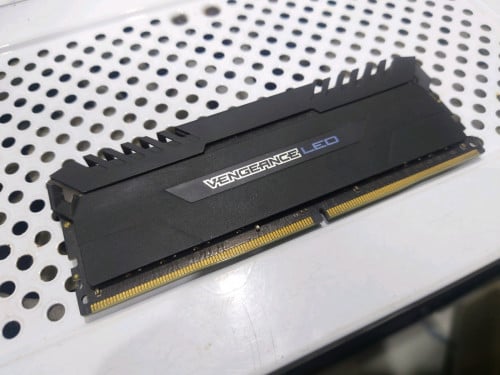 Ram Corsair Vengeance LED DDR4 8GB 3000Mhz