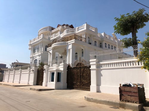 Swimming Pool Villa for rent in Phnom Penh Tmei