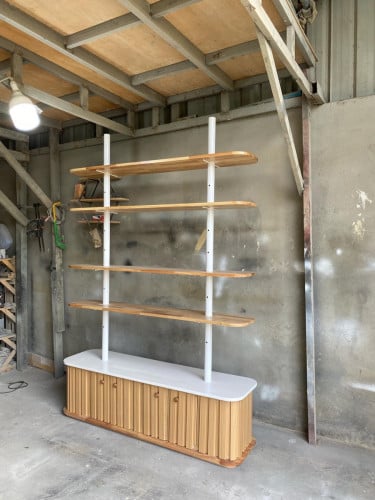 ធ្នើរតាំង/Display Shelf