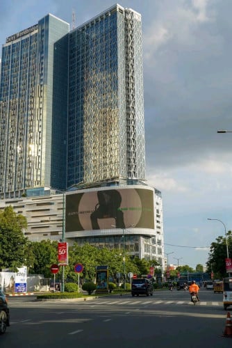 The Bridge Condo 3 Bed Urgent Sale