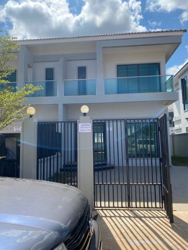 ផ្ទះវីឡាភ្លោះសម្រាប់  លក់ បុរីទេសចរណ៍ សៀមរាប (ម្ចាស់ផ្ទាល់)