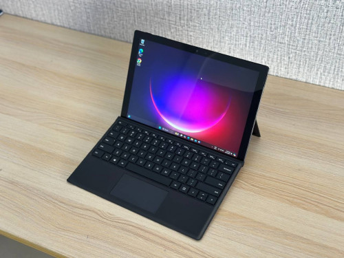 Surface Pro 7 ( Grade A 98% ) CPU Core i5 10th Gen, RAM 8GB, SSD 