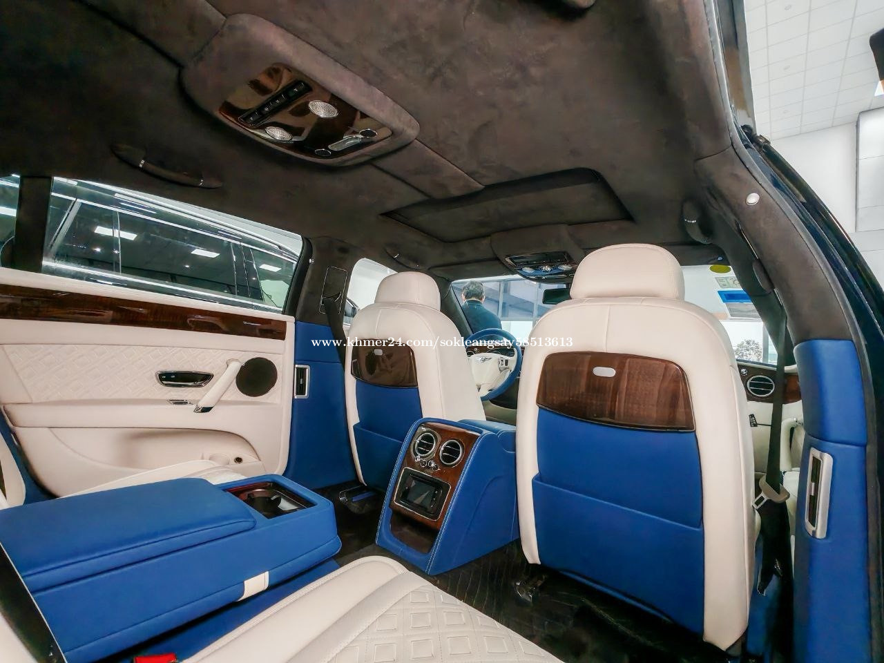 Bently Flying Spur 2015 Price 82000.00 in Chak Angrae Leu, Cambodia