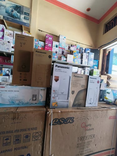 មានលក់ម៉ាស៊ីនងូតទឹកក្តៅ Panasonic Sharp Toshiba