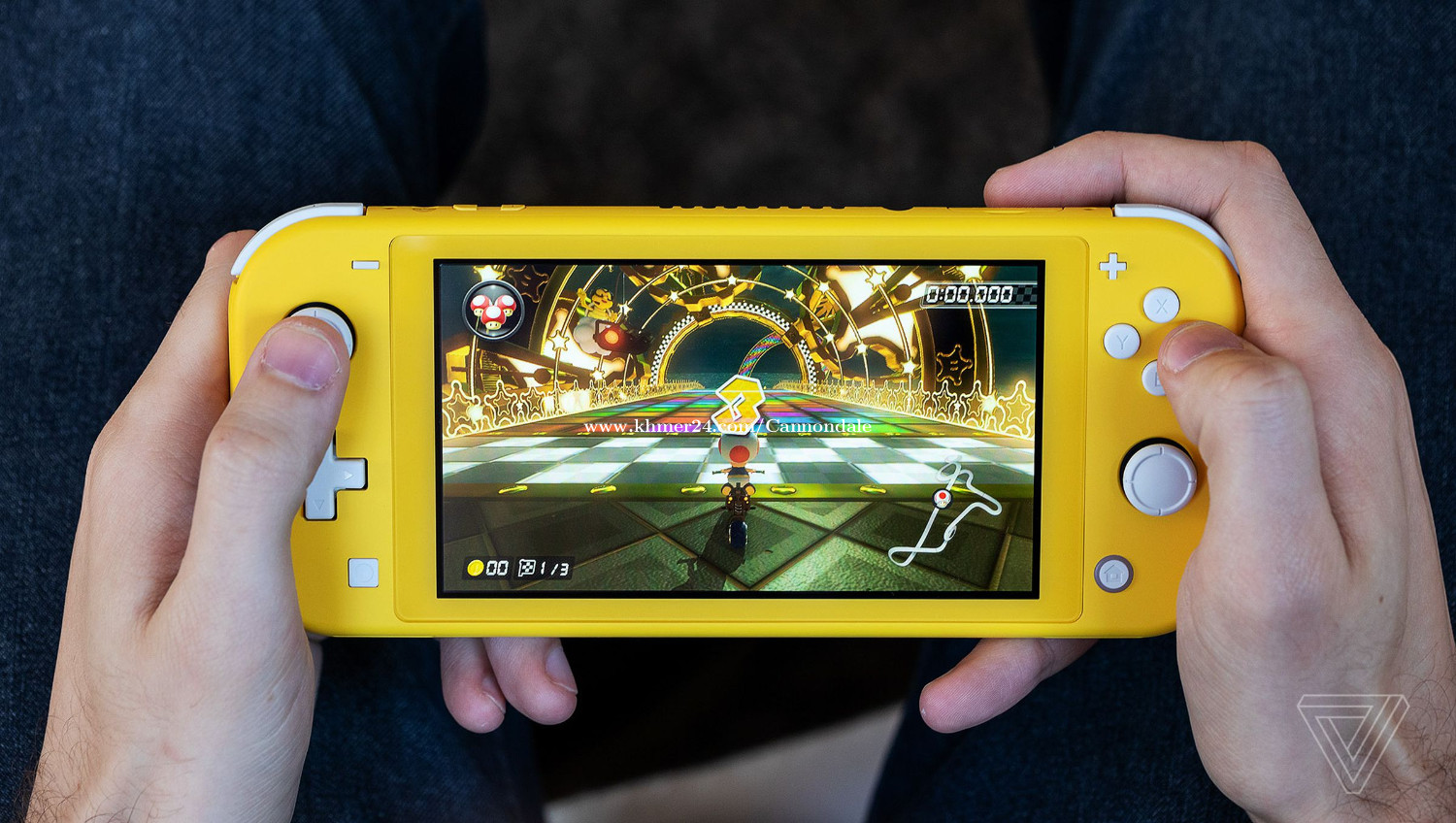 I want to buy Switch Lite (JB) any color Price 99.00 in Phnom Penh