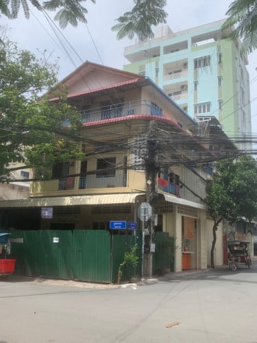 ផ្ទះអាជីវកម្មសម្រាប់លក់