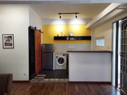 ផ្ទះលក់ (កំពុងជួលស្រាប់ ចំណូល350$/ខែ)