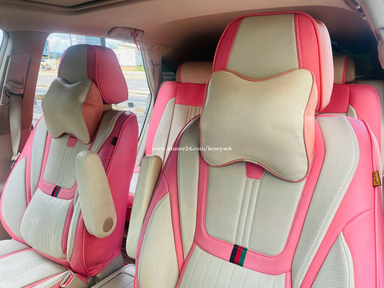 Cars for Sale Lexus 400h Price 19500.00 in Tuol Sangkae 1, Cambodia