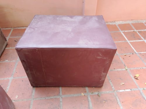 លក់តុក្កតាជ្រុង