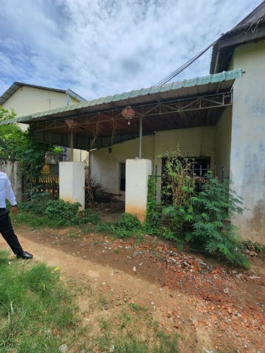 ដីនឹងផ្ទះលក់នៅតំបន់អរិយត្សក្រ