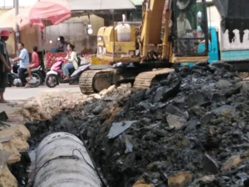 ជាងដាក់លូ