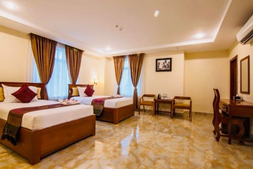 Hotel For Rent At Beoung Keng Kang Area, Near Olumpia City, 82 Rooms, Have Furniture, 30,000$