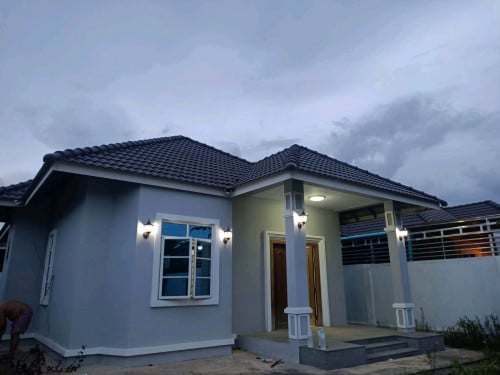 វីឡាកូនកាត់ Star City