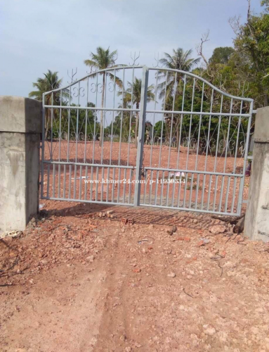 ដីជួលទល់មុខវិទ្យាល័យជាប់ផ្លូវកៅស៊ូ​ ទំហំ​ 18,5m *63ជួល 450$/ខែ ចរចា