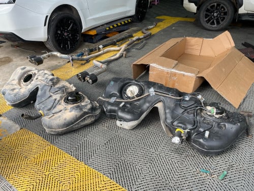 ធុងសាំង Resevoir camaro 2.0T