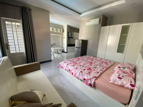 Studio Room For Rent At Olympic