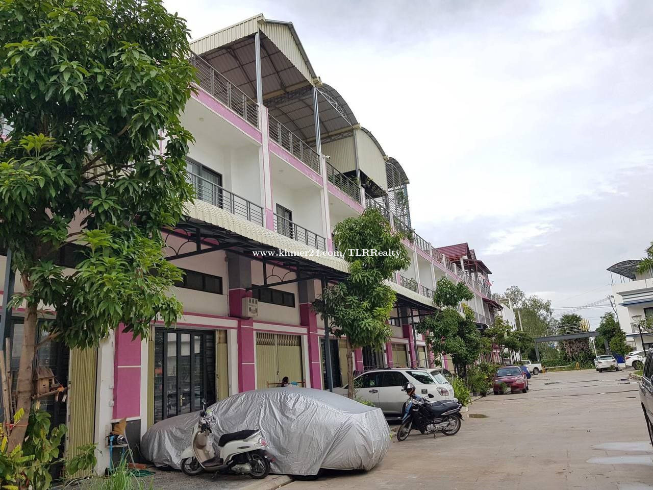 ផ្ទះអាជីវកម្មសម្រាប់លក់ Shophouse for Sale Price 160000.00 in Chaom
