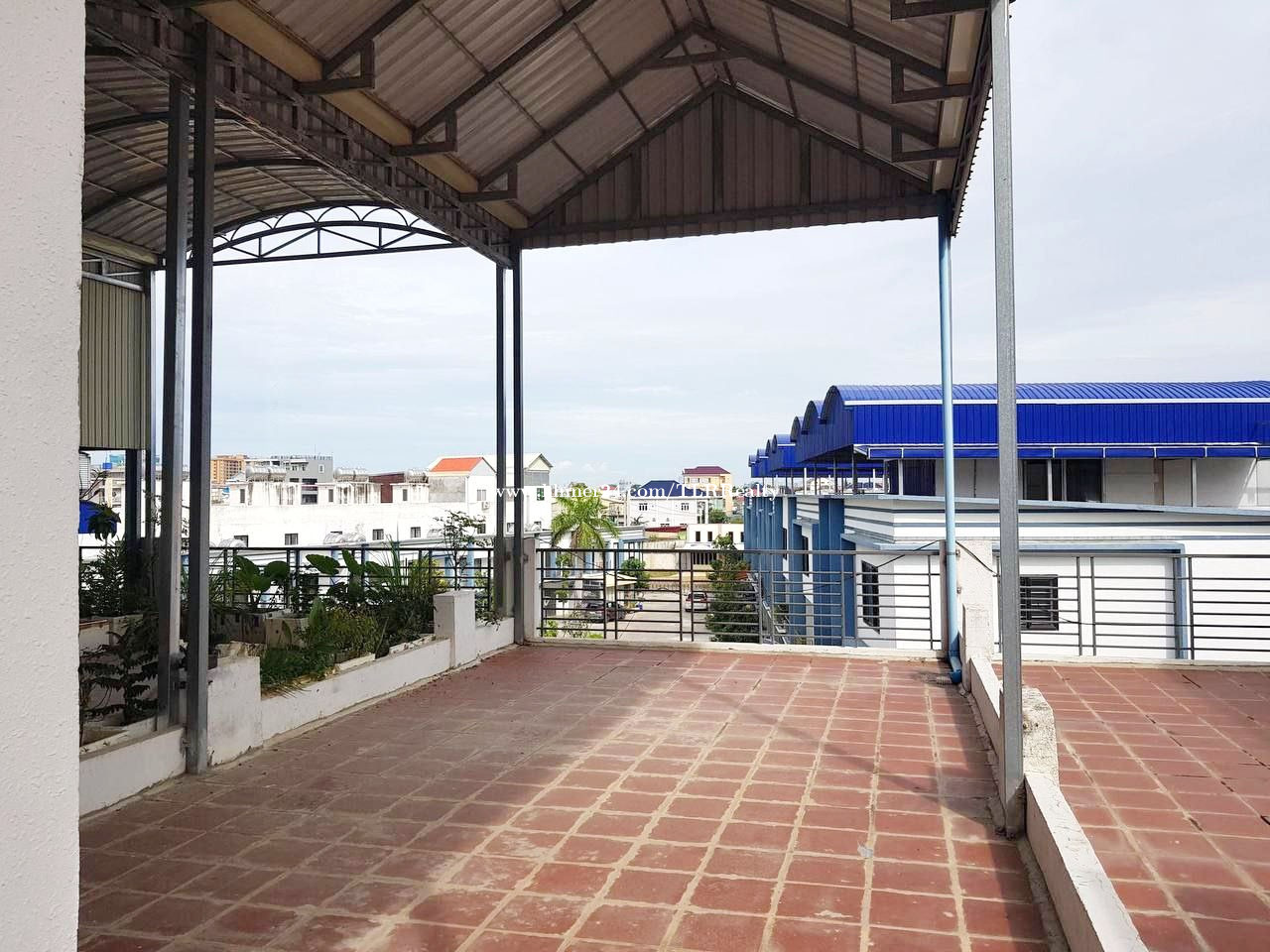 ផ្ទះអាជីវកម្មសម្រាប់លក់ Shophouse for Sale Price 160000.00 in Chaom