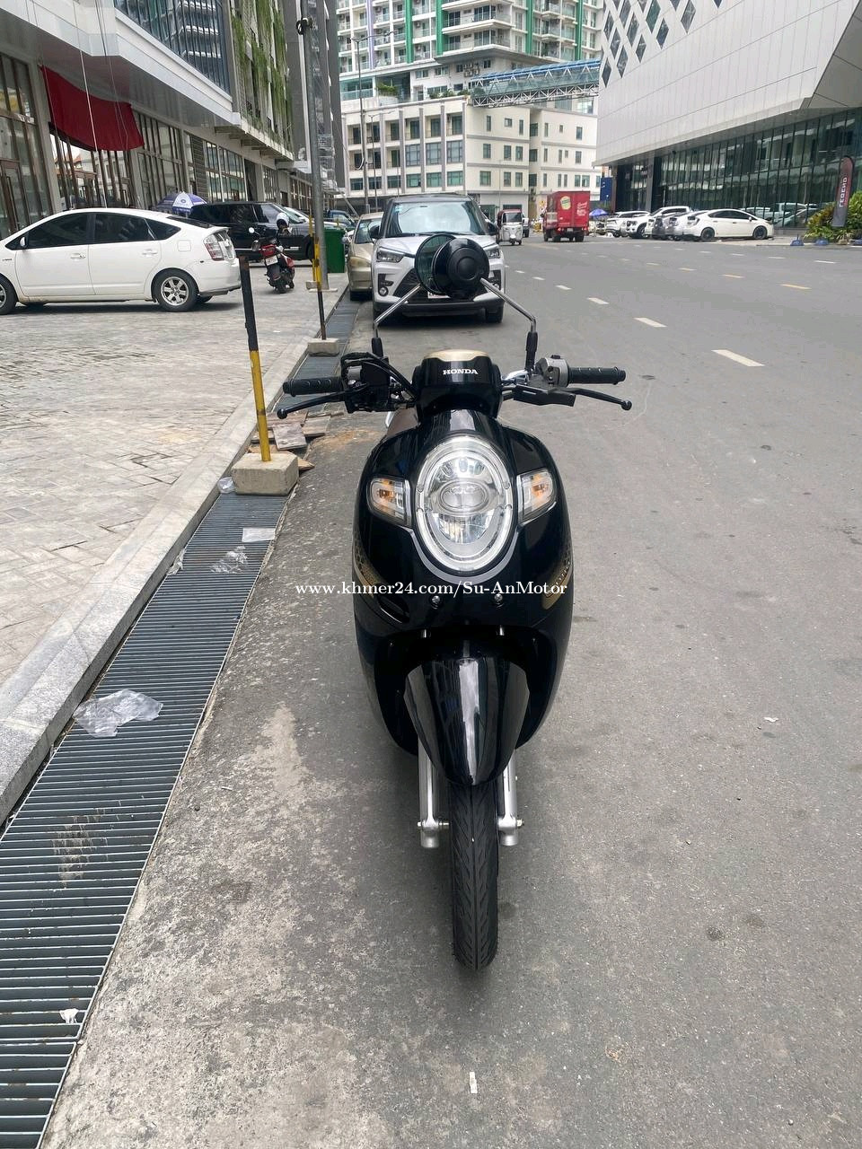 Honda scoopy 2020 Price 1580.00 in Boeng Prolit, Cambodia ស៊ូ អាន