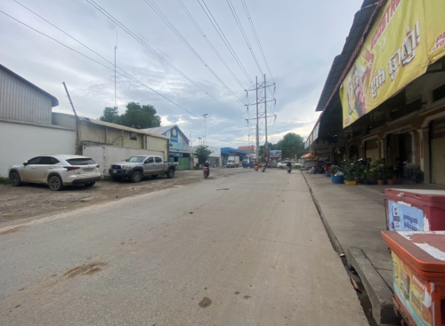 ឃ្លាំងសម្រាប់ជួល នៅស្ទឹងមាន