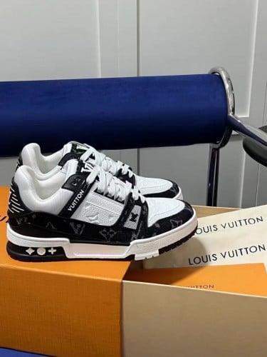 Lv sneaker