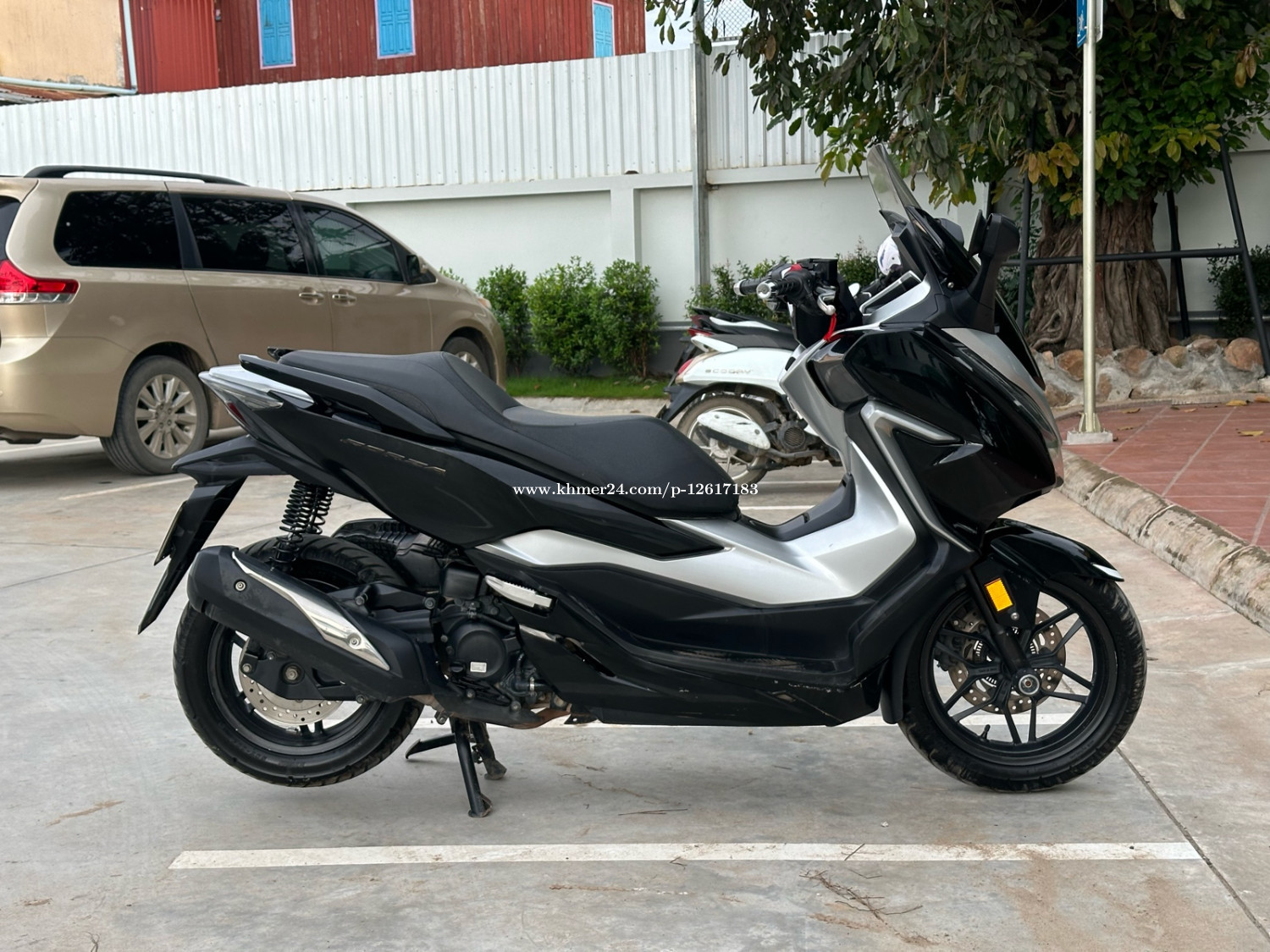 លក់ Forza 250cc 2018 Japan Price 3750.00 in Ta Khmau, Cambodia