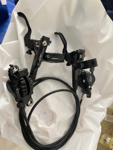 បនរាង XT 8100