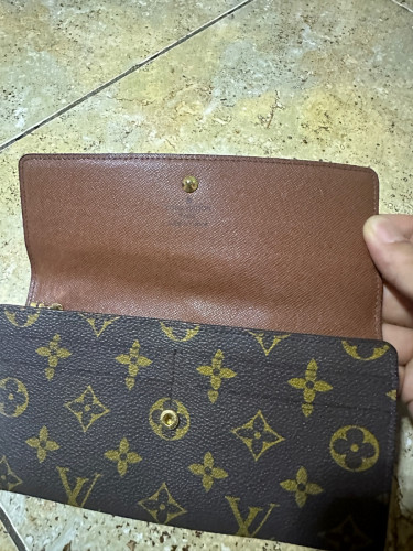 Louis Vuitton Sarah Long Wallet