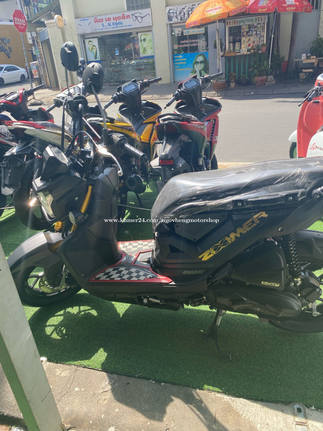 Honda Zoomer X 016 Price 980.00 in Veal Vong, Cambodia NH motor shop