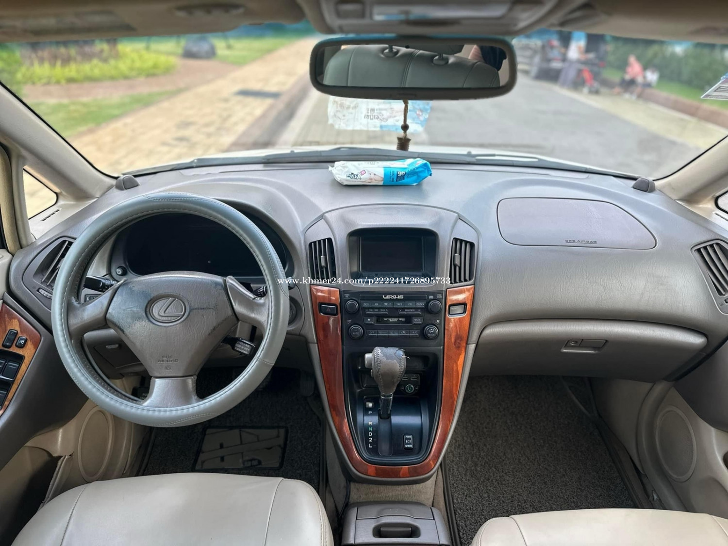 Lexus Rx300 2000 Price 9500.00 in Nirouth, Cambodia មាន មាន