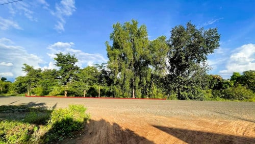 🏠Land Available for Urgent Sale at a Special Price (Negotiable).