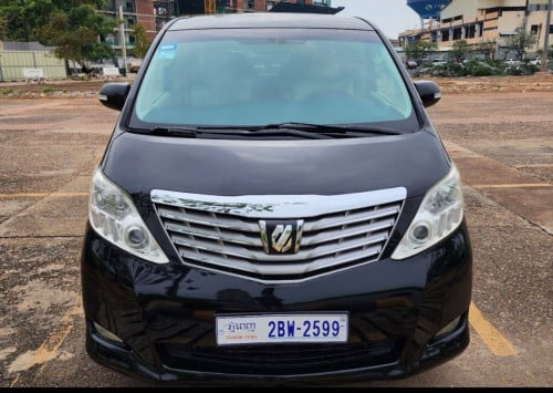 Toyota Alphard 010