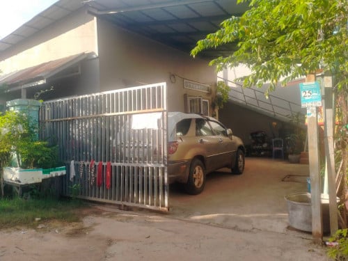 ផ្ទះជួលលក់ឡៃឡុងនៅកណ្ដាលក្រុងសៀមរាបមានចំណូលស្រាប់