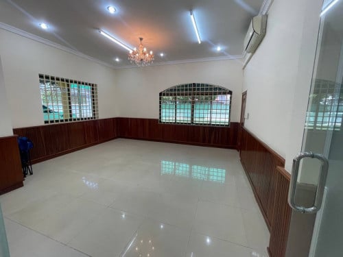 ផ្ទះវីឡាសម្រាប់ជួល ទួលគោក - Villa For Rent in TUOL KORK