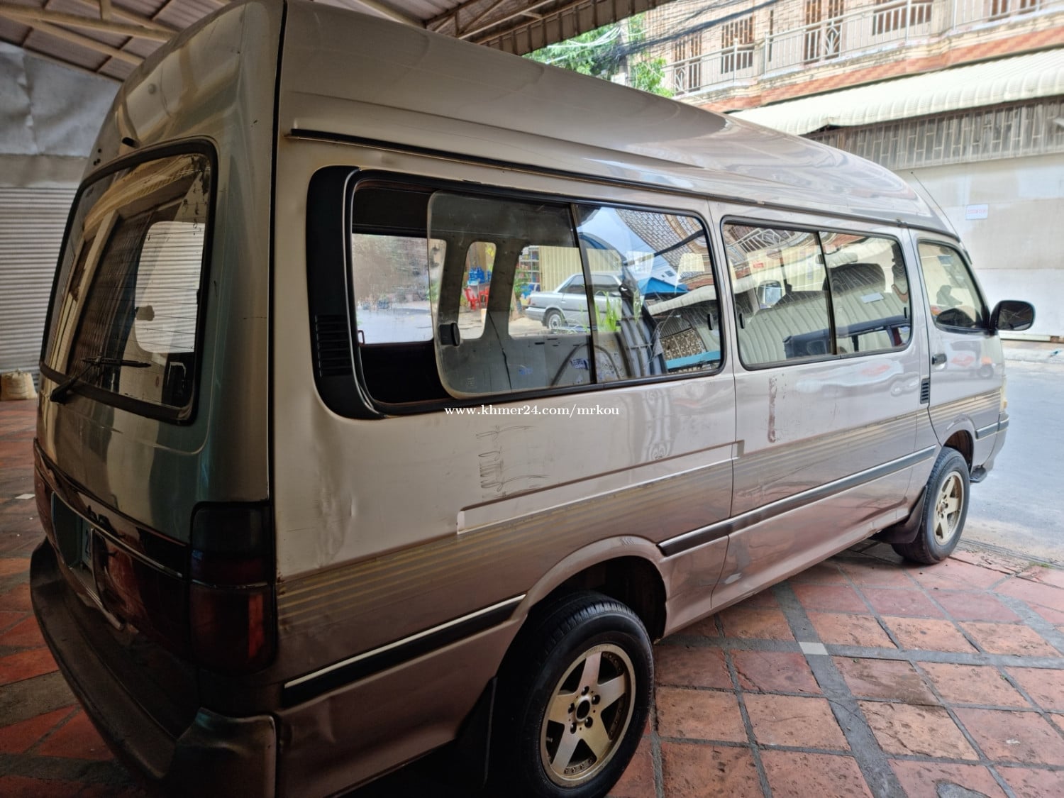 Toyota Kdh High Roof Kdh Van Riyasewana Van Shop Sri Lanka Best