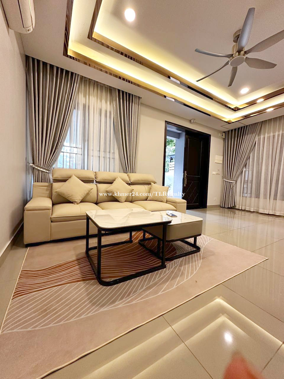 វីឡាភ្លោះសម្រាប់ជួល Twin Villa for Rent Price 2200.00 in Chak Angrae