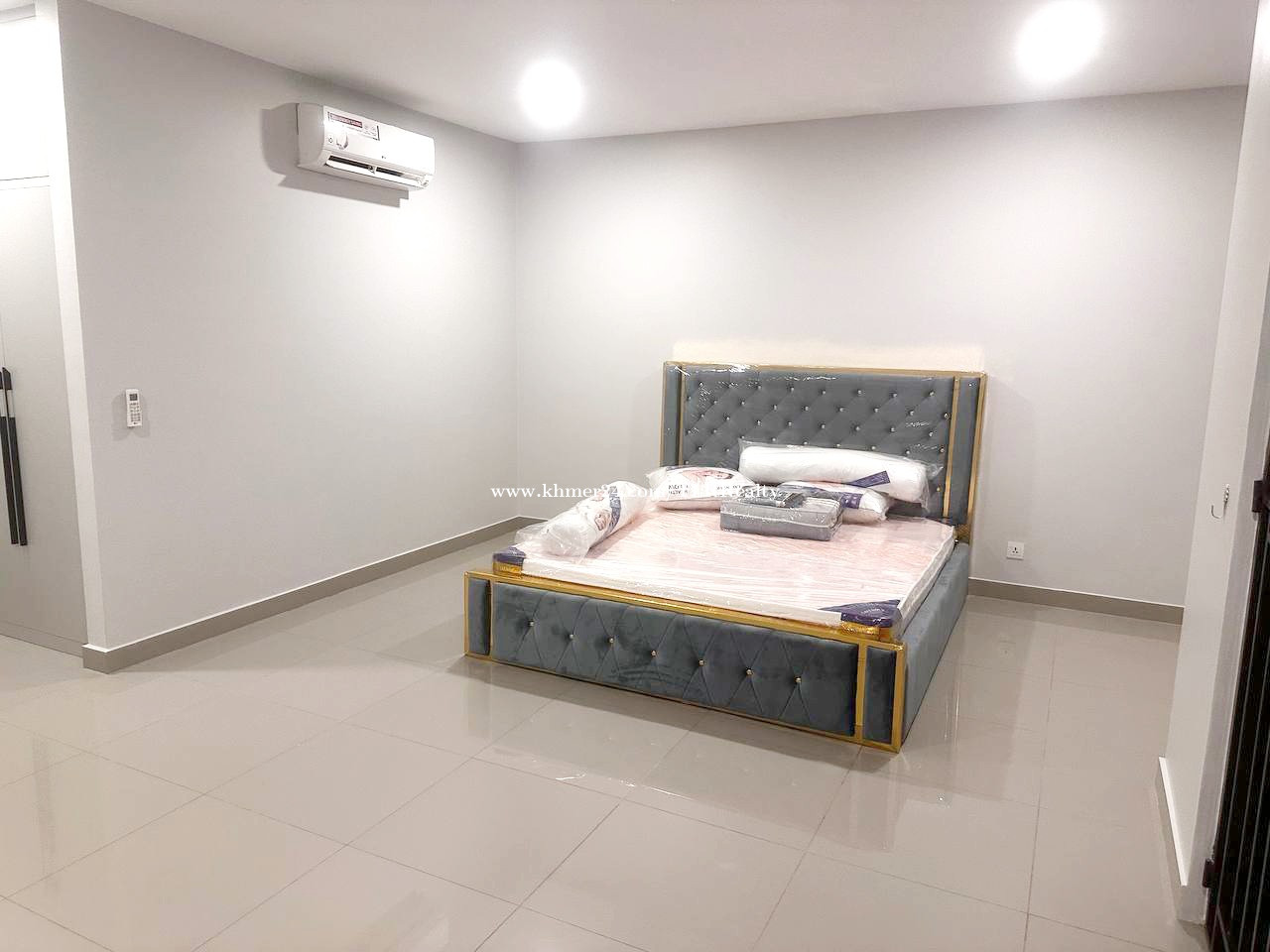 វីឡាភ្លោះសម្រាប់ជួល Twin Villa for Rent Price 2200.00 in Chak Angrae