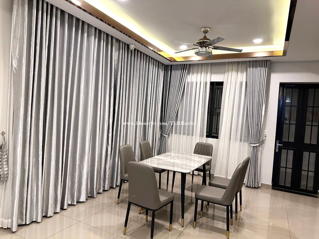 វីឡាភ្លោះសម្រាប់ជួល Twin Villa for Rent Price 2200.00 in Chak Angrae