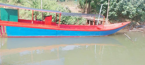 ទូកលក់អ៊ុតស្មាច់មួយជុំហើយ5400$ចចារ