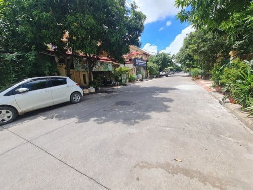 វីឡាសម្រាប់លក់|VillaFor Sale បុរី ពិភពថ្មី ចំការដូង