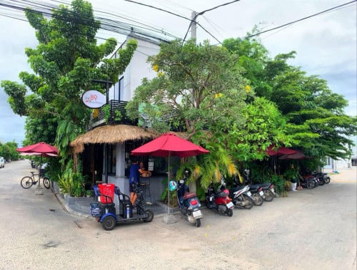 ហាងកាហ្វេនិងភោជនីដ្ឋានសម្រាប់ជួល