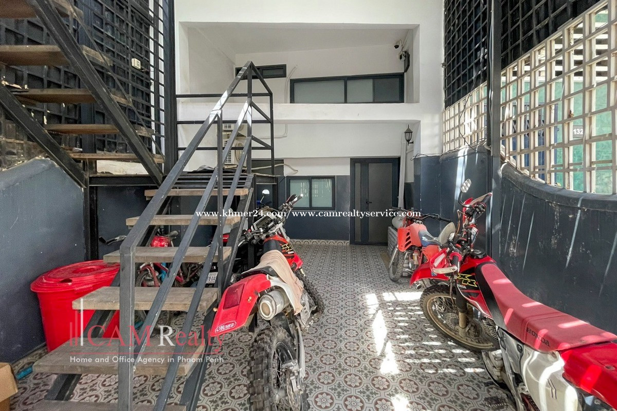 Chamkar Mon, Phnom Penh - photo 11