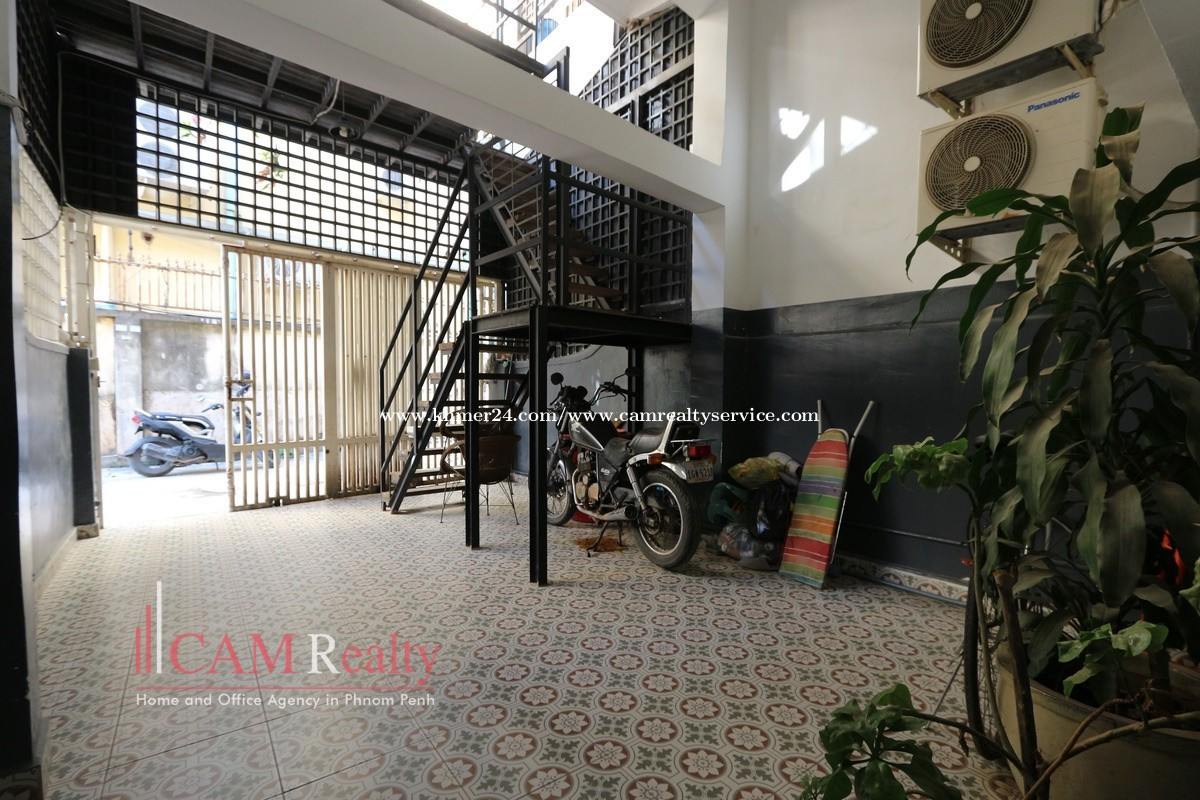 Chamkar Mon, Phnom Penh - photo 12