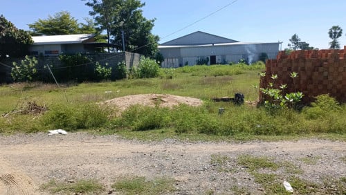 ដីលក់ក្រោមទីផ្សារ2kmពីវត្តភ្នៀត លក់តែ8500$ចរចា