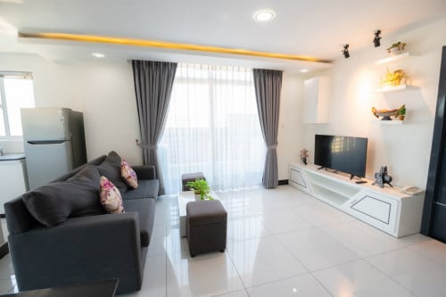Modern Two bedroom for rent at BKK3