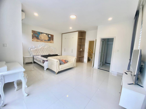 Single villa for rent near ISPP school