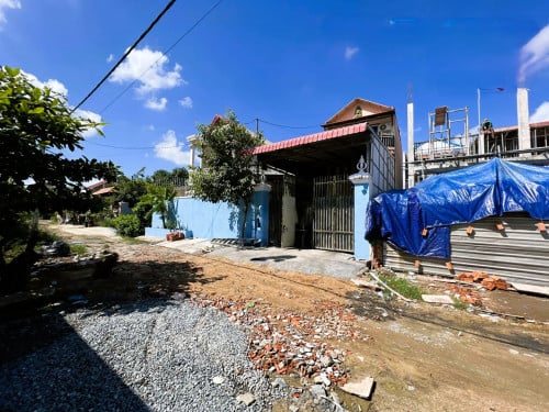 🏠House Available for Urgent Sale at a Special Price (Negotiable).