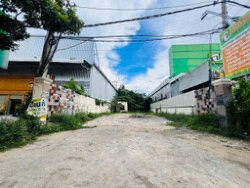 ដីសម្រាប់លក់ ជាប់ផ្លូវជាតិលេខ១ ខណ្ឌច្បារអំពៅ​