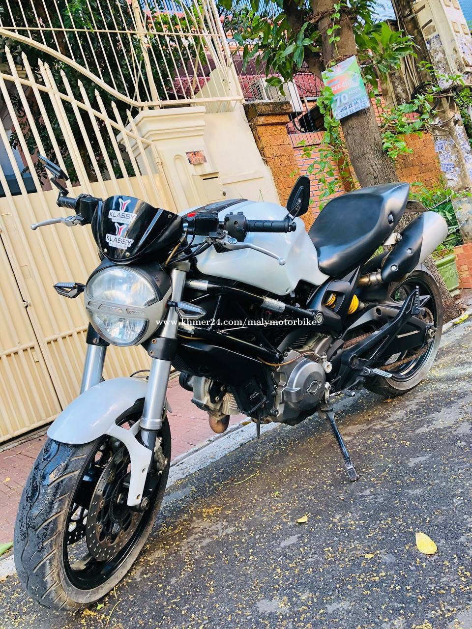 Ducati monster 700cc sale