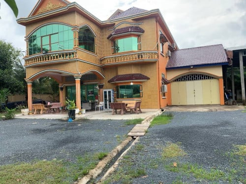 ដី និង ផ្ទះលក់